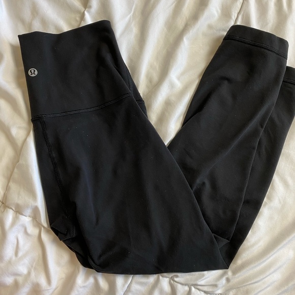 lululemon athletica Pants - Lululemon hi-rise cropped leggings